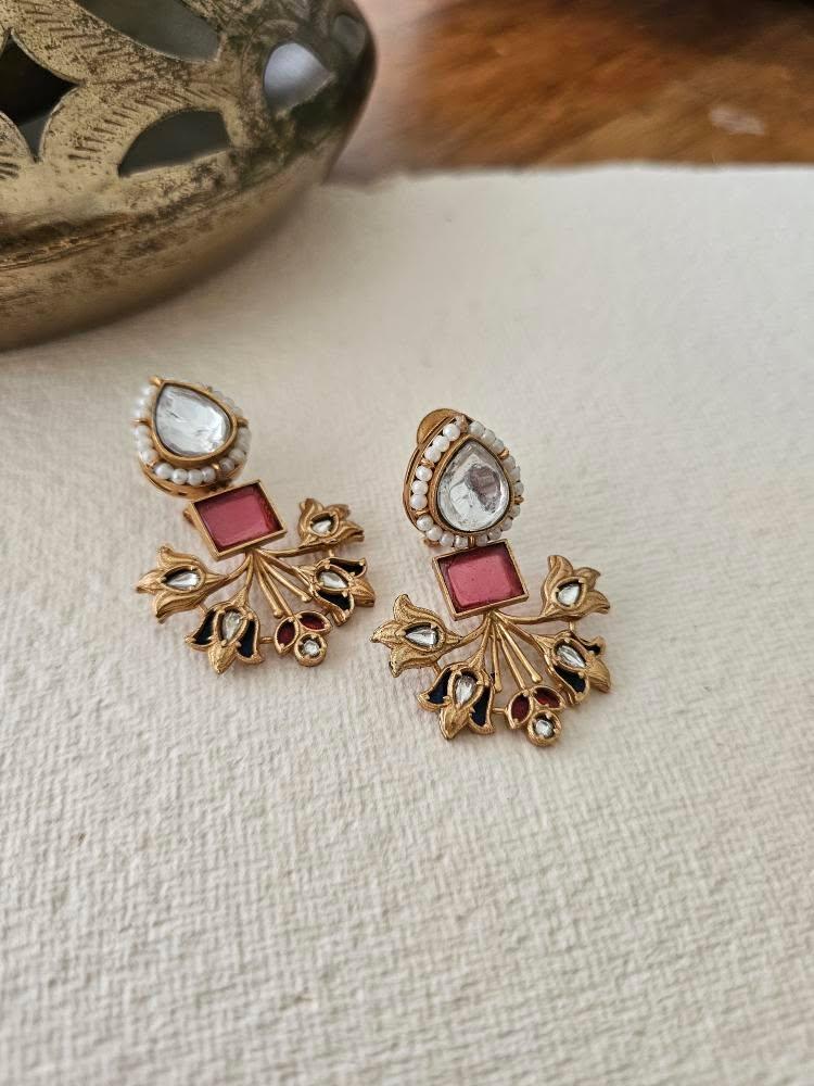 Vasuhi handcrafted choker Thumbnail