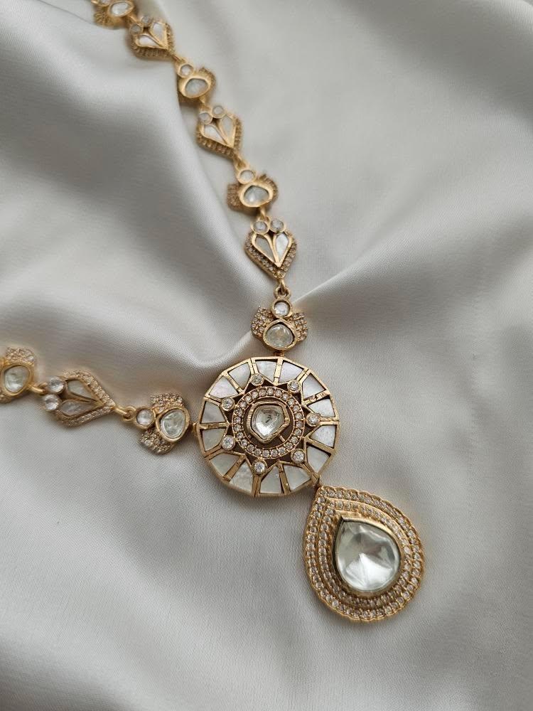 Sobiya delicate polki necklace Thumbnail