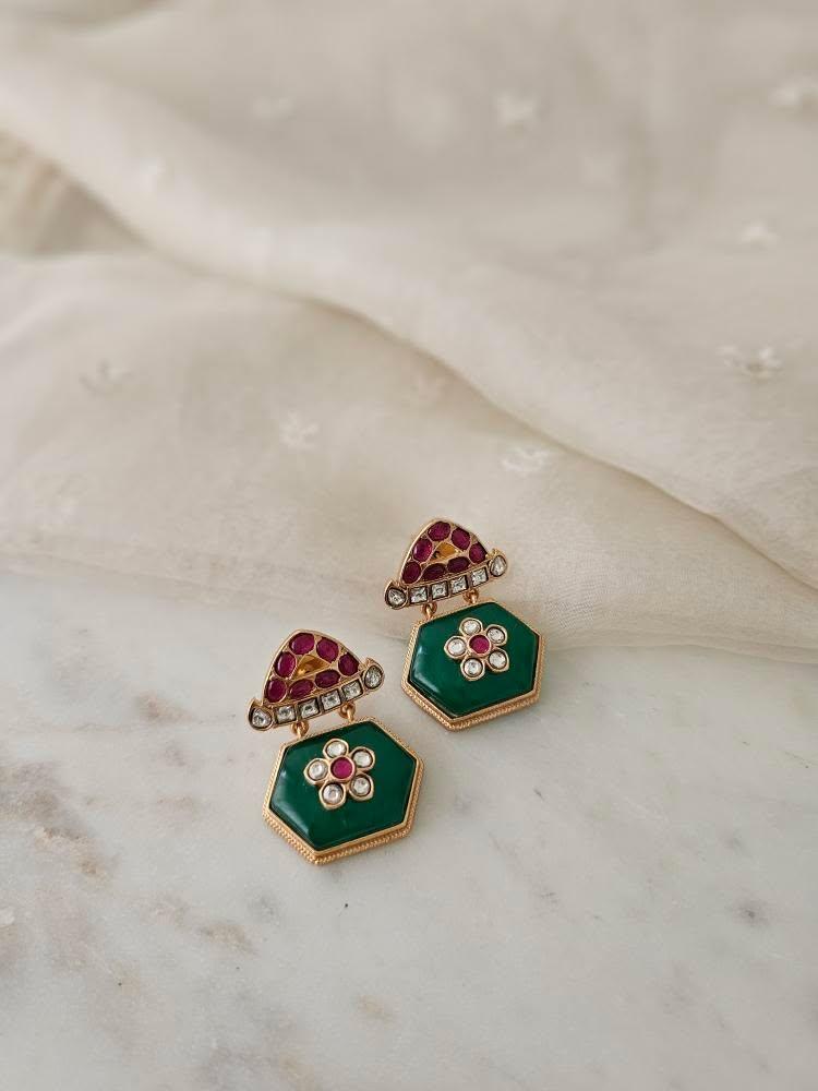 Avani quartz and polki choker Thumbnail