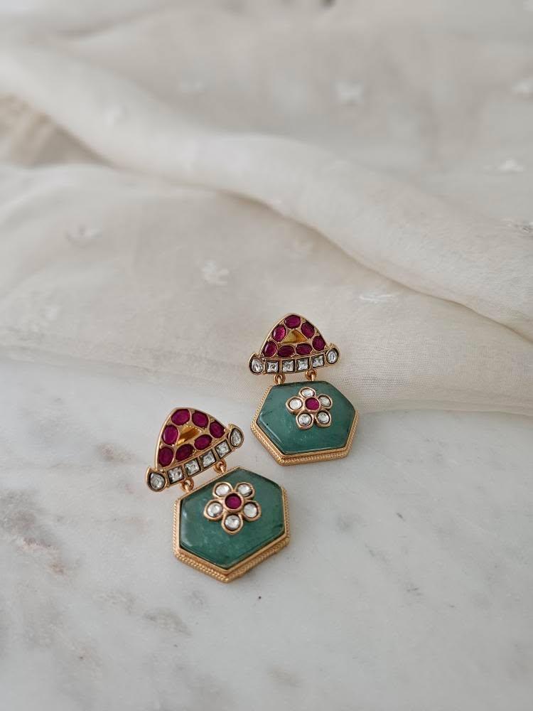 Avani quartz and polki choker Thumbnail