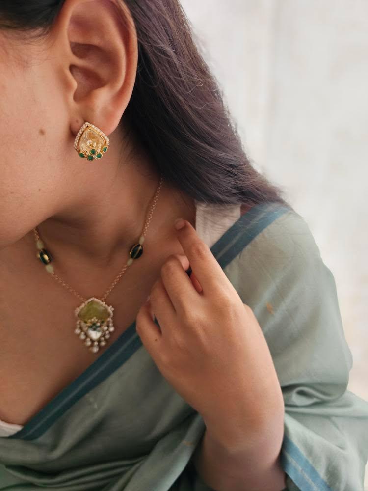 Asmi delicate polki necklace Thumbnail
