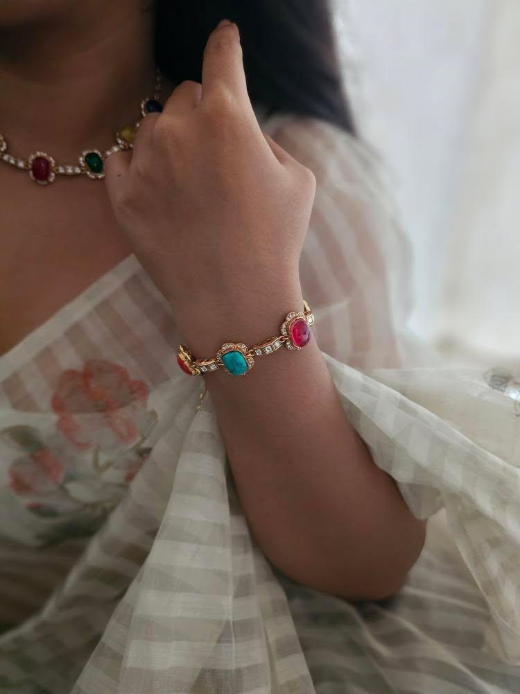 Shanta delicate necklace Thumbnail