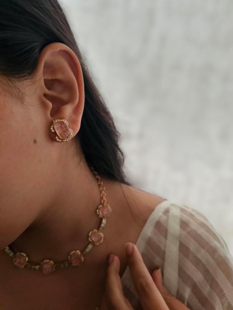 Shanta delicate necklace Thumbnail