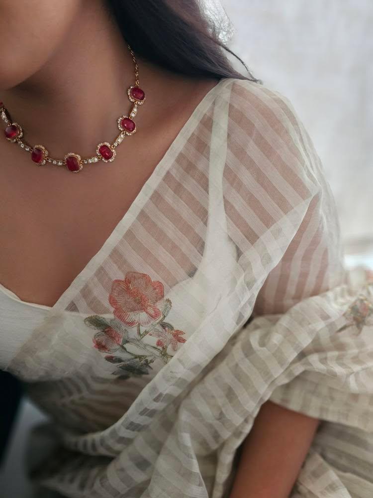 Shanta delicate necklace Thumbnail