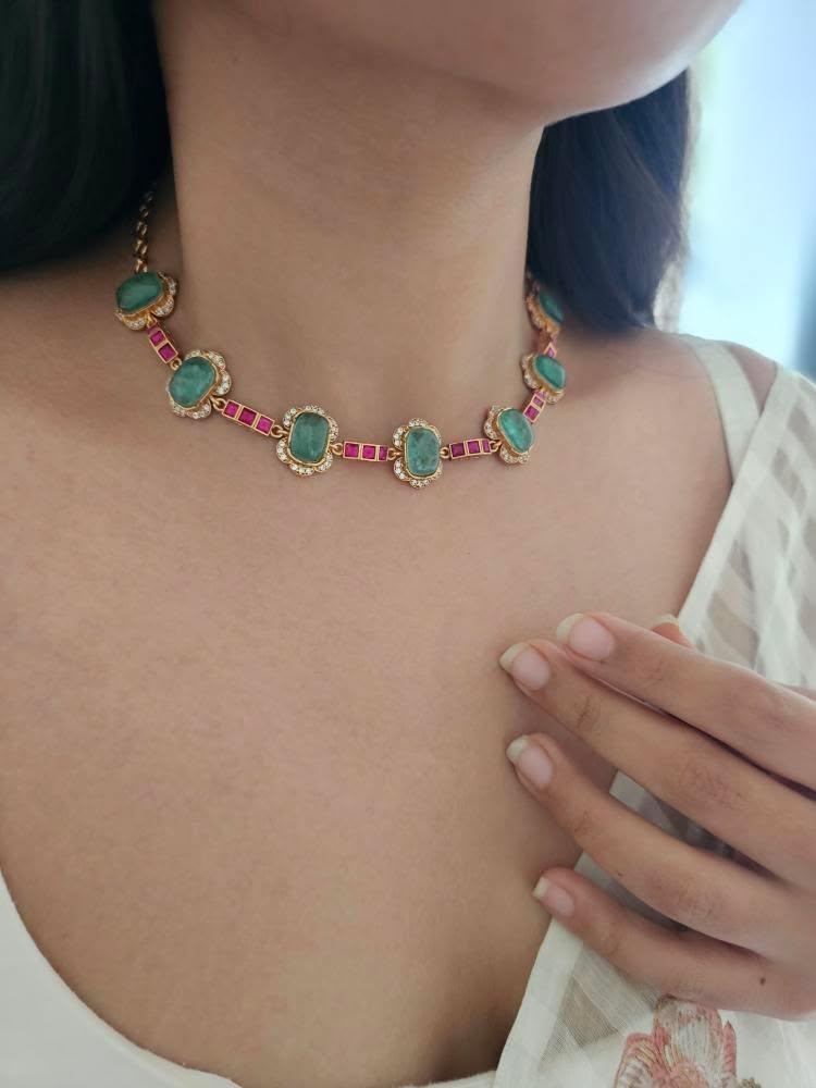 Shanta delicate necklace Thumbnail