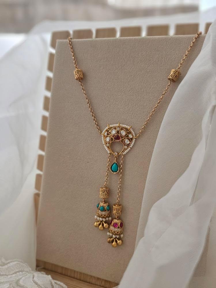 Purabi handcrafted delicate necklace Thumbnail