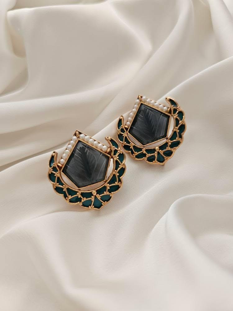 Poorti handcrafted studs Thumbnail