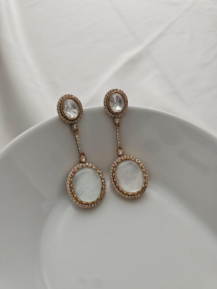 Badria quartz earrings Thumbnail