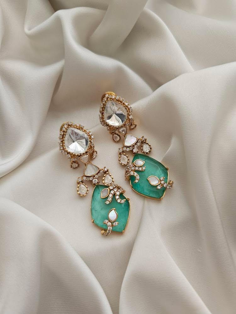 Agastya quartz earrings Thumbnail