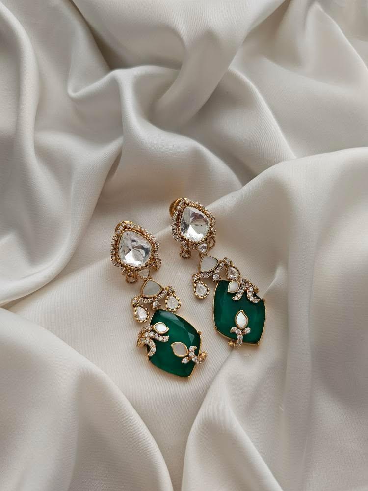 Agastya quartz earrings Thumbnail
