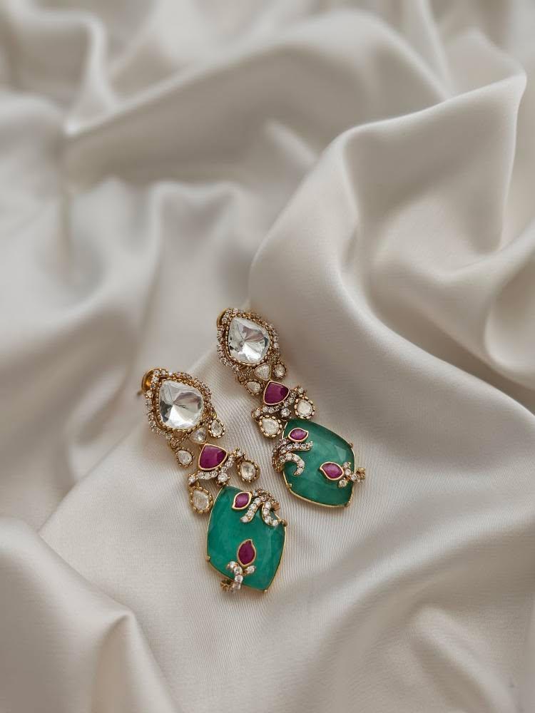 Agastya quartz earrings Thumbnail