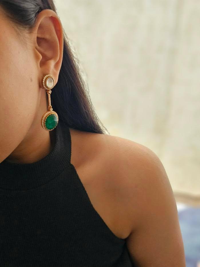 Badria quartz earrings Thumbnail