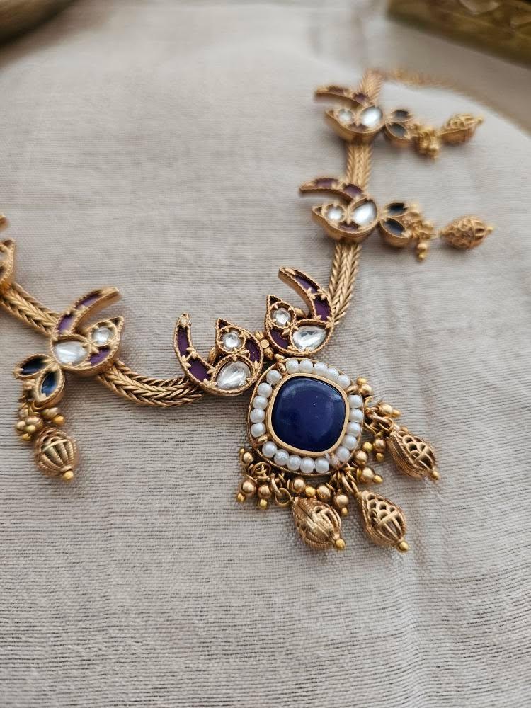Mora handcrafted necklace Thumbnail