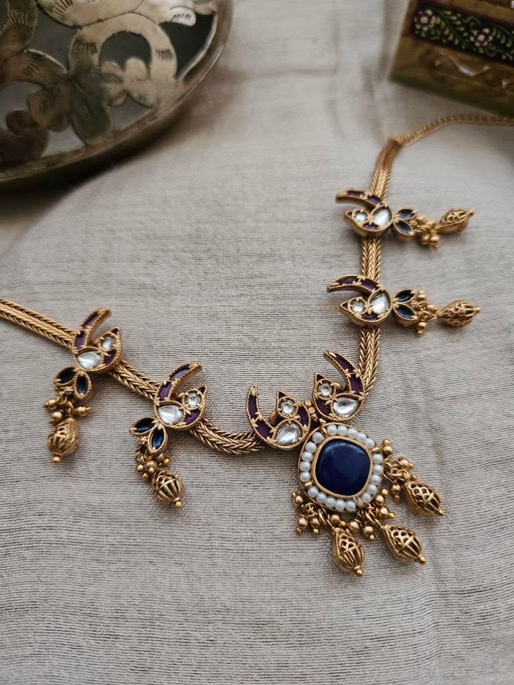 Mora handcrafted necklace Thumbnail