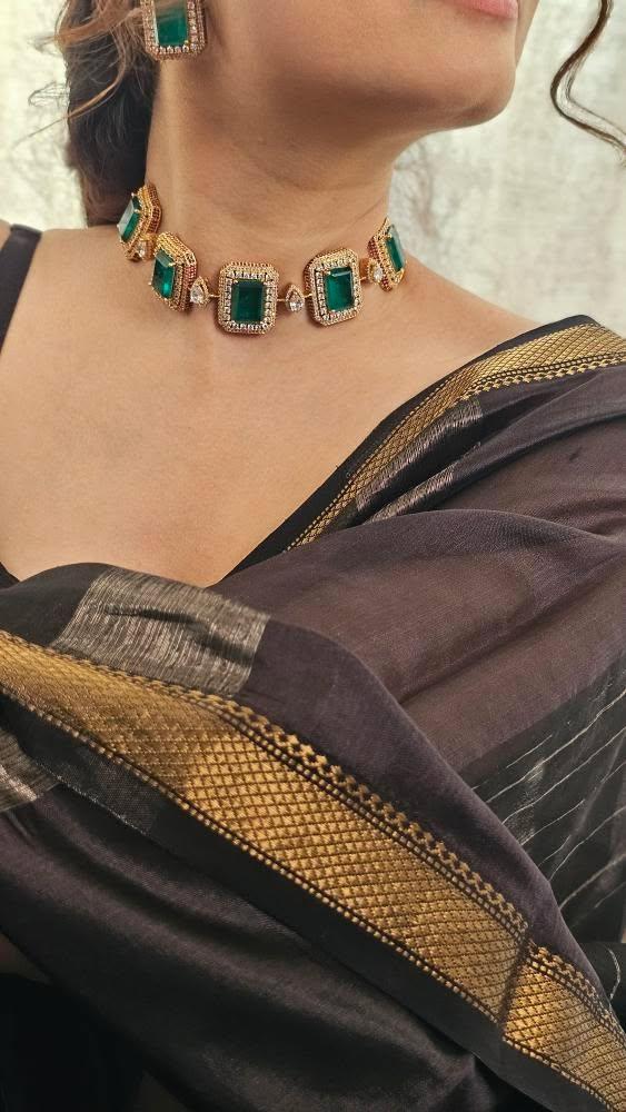 Abidah quartz choker Thumbnail