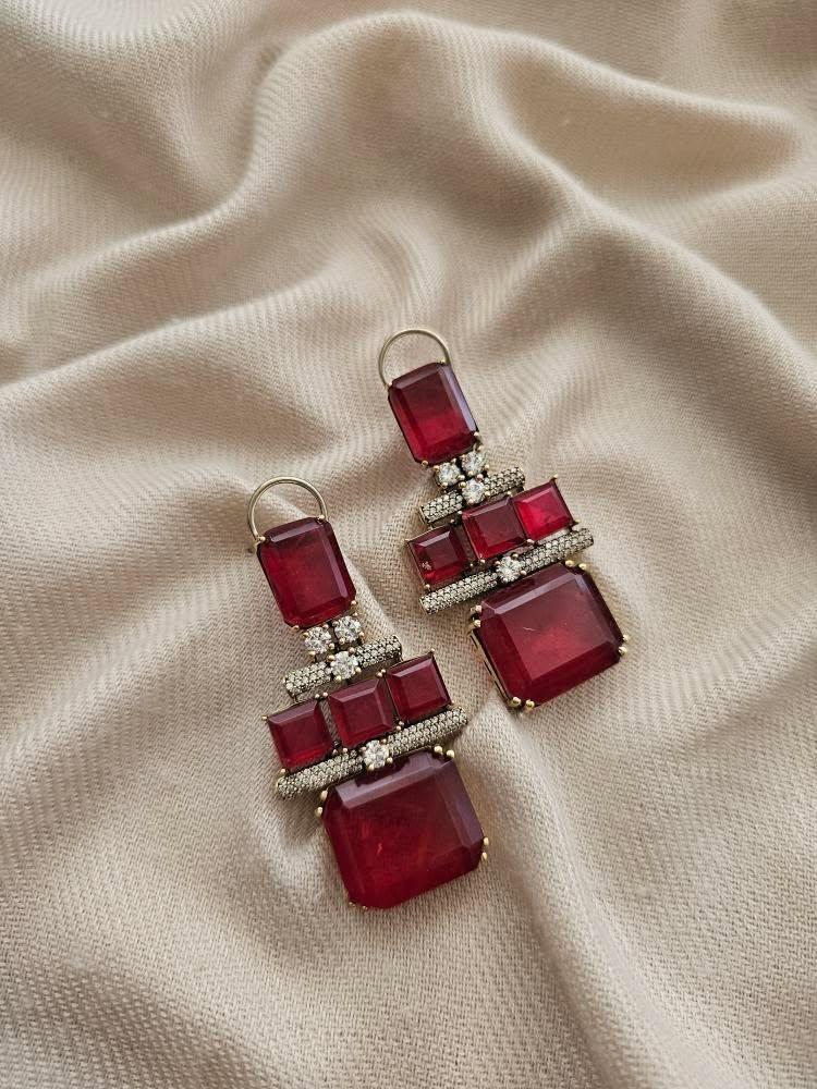 Eshvik quartz necklace Thumbnail
