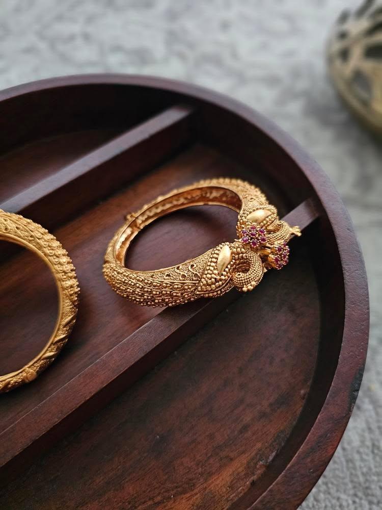 Miraya handcrafted bangles Thumbnail