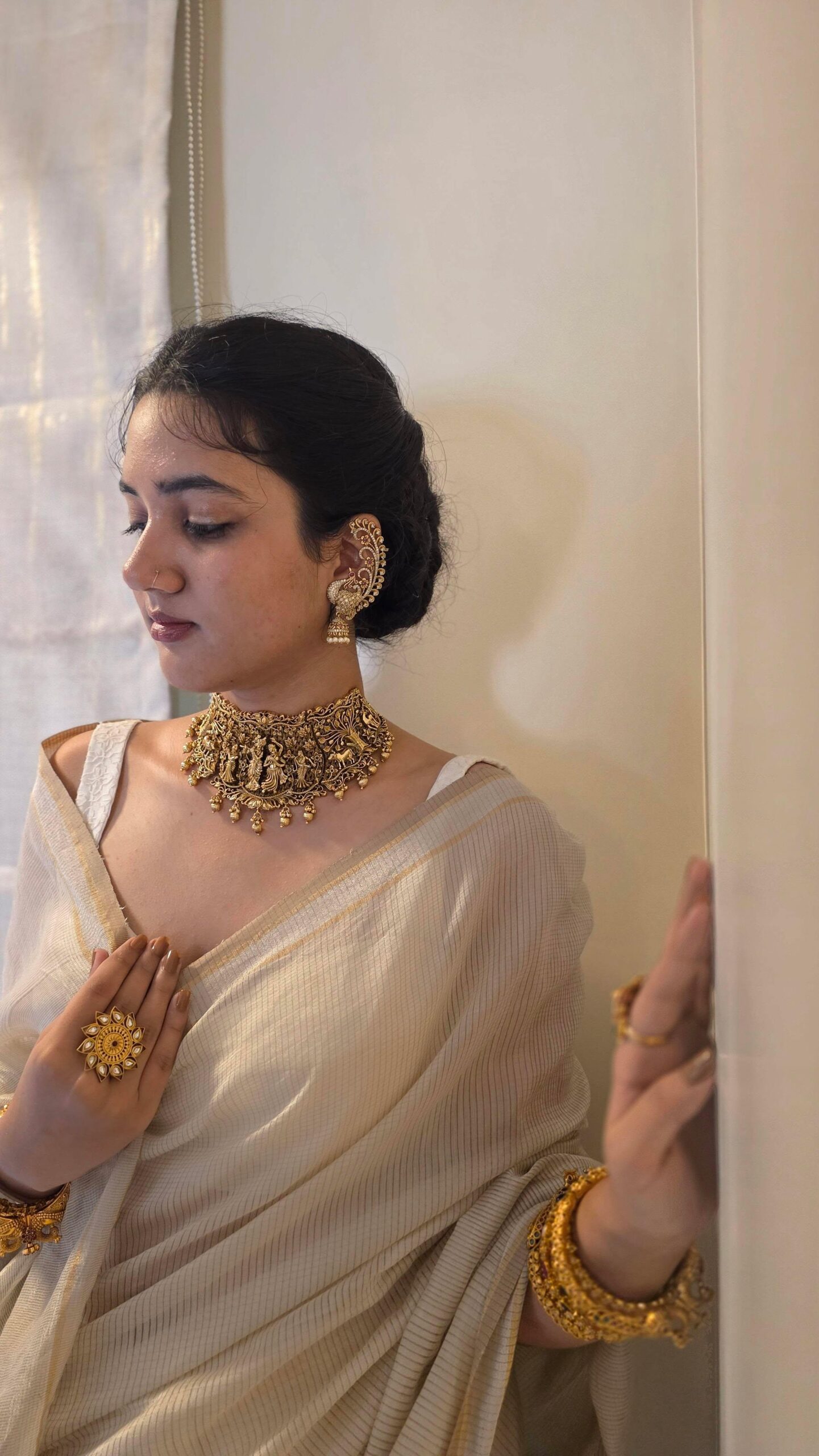 Sita handcrafted choker Thumbnail