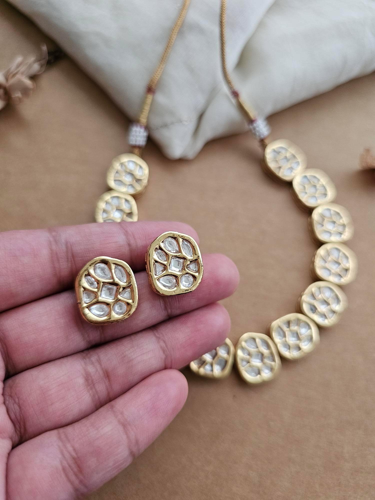 Tirupa polki delicate necklace Thumbnail