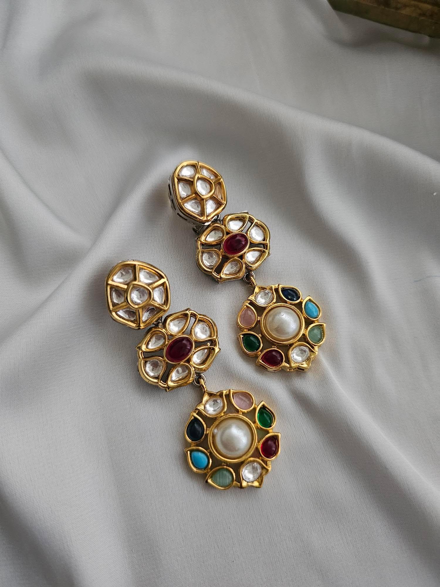 Hafsa quartz long necklace Thumbnail