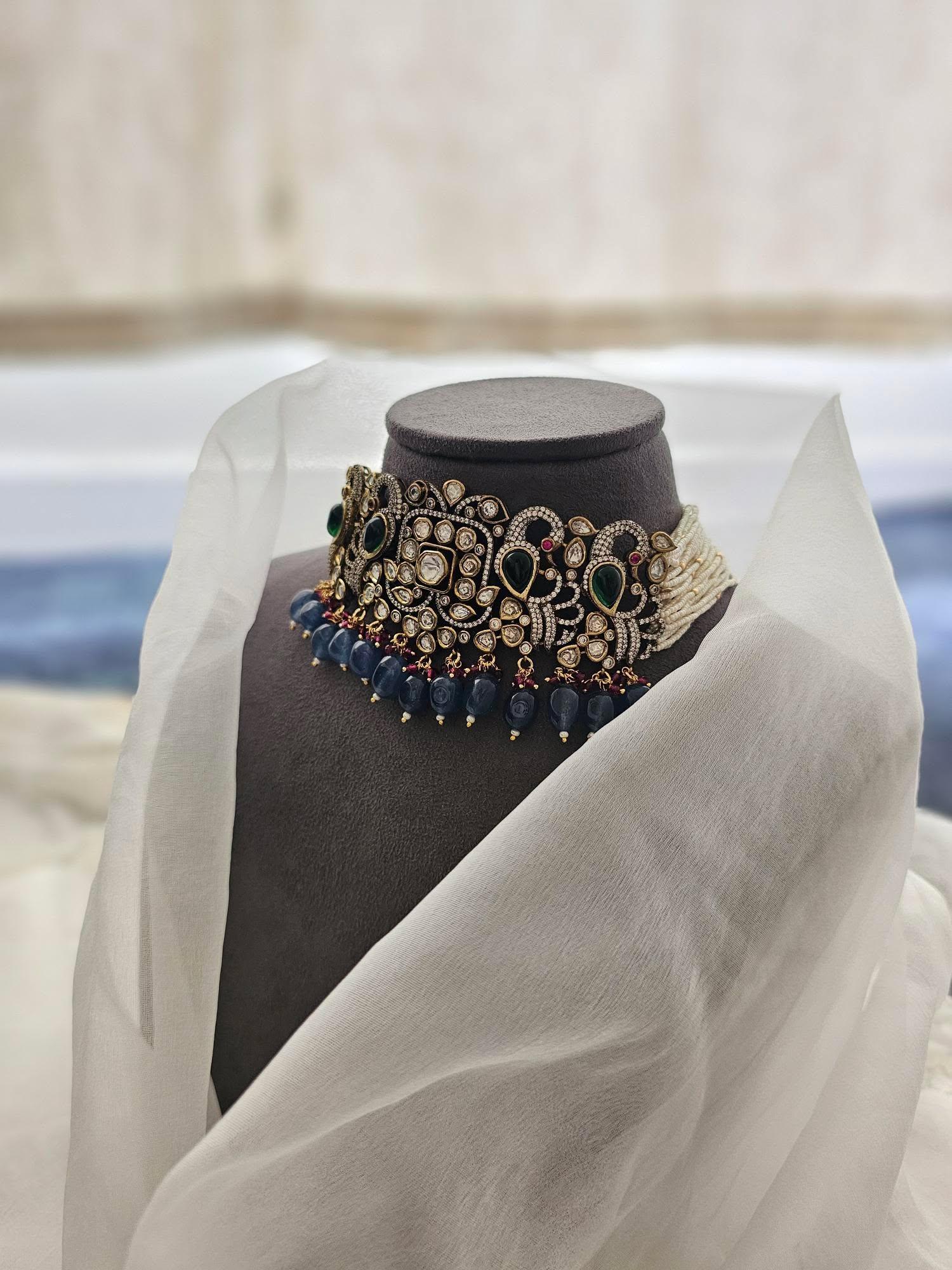 Saazish quartz and pearl necklace Thumbnail