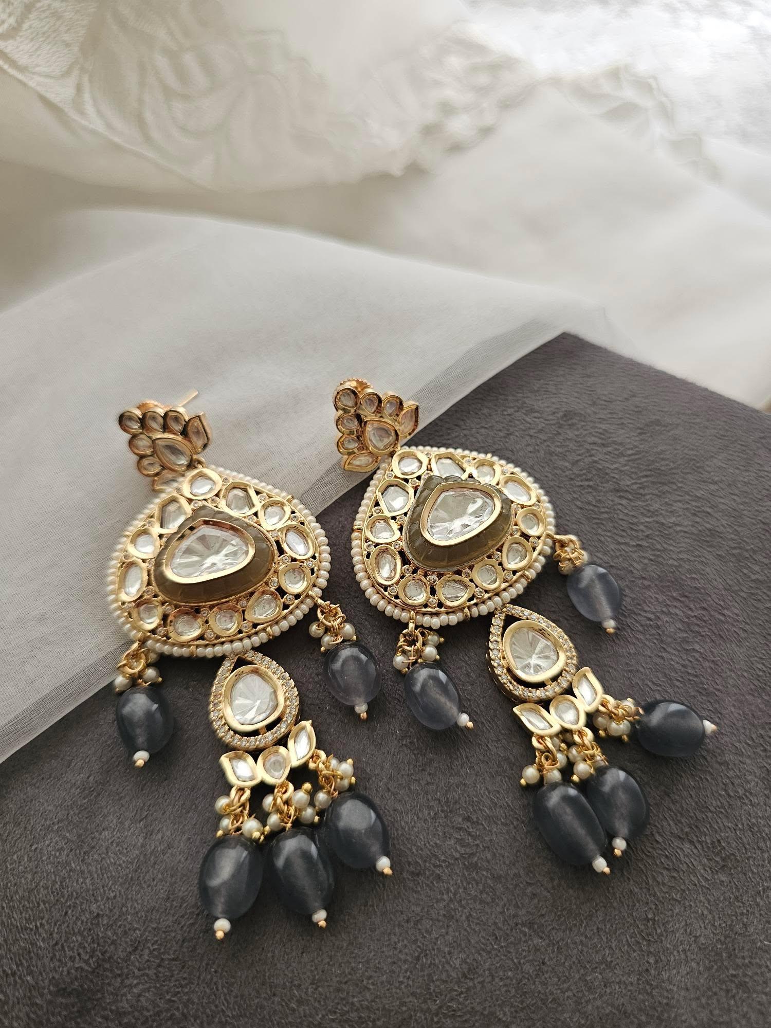 Umika pearl and polki necklace Thumbnail