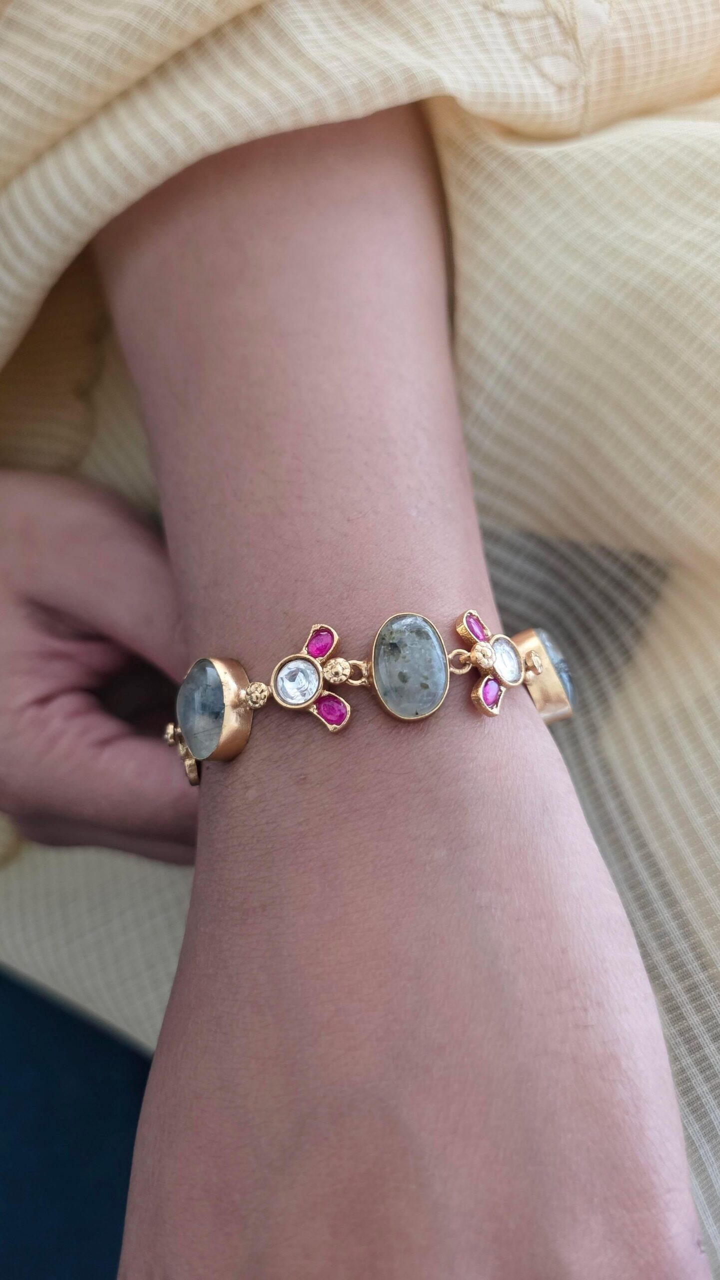 Saanvi quartz bracelet Thumbnail