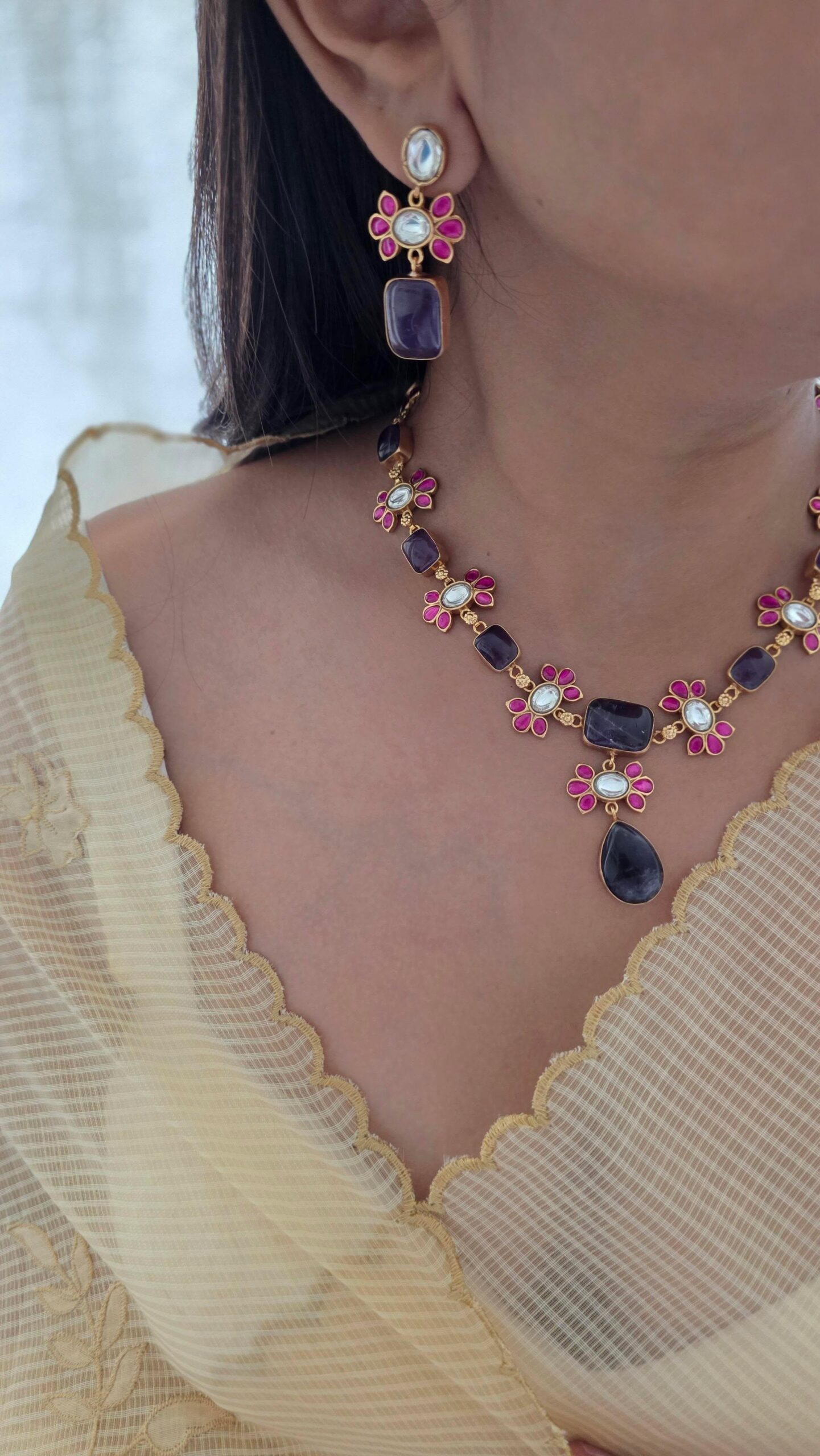 Saanvi quartz necklace Thumbnail
