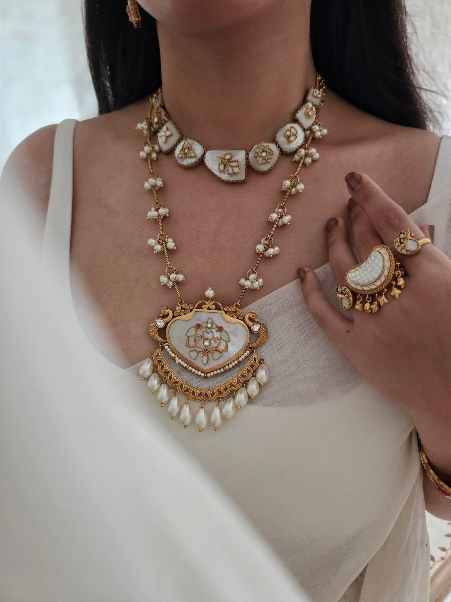 Urja handcrafted quartz necklace Thumbnail