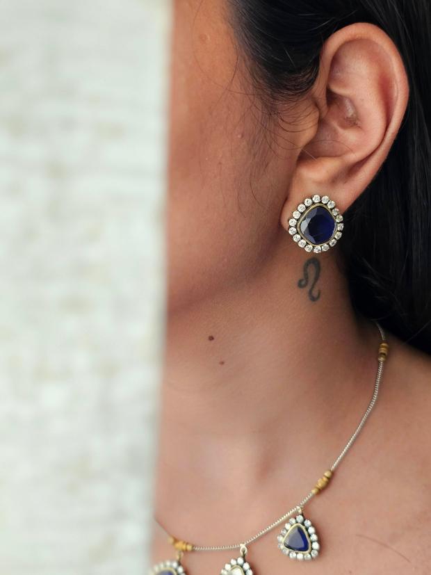 Jaaved handcrafted necklace with earrings Thumbnail