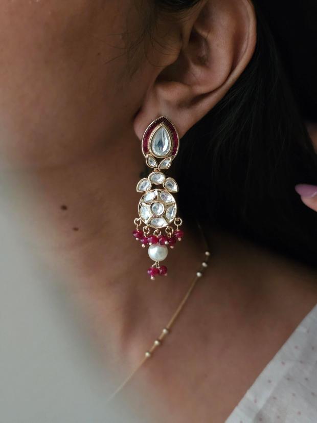 Damyanti  handcrafted necklace with earrings Thumbnail