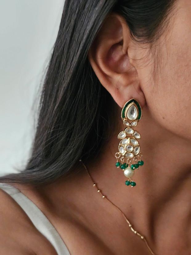 Damyanti  handcrafted necklace with earrings Thumbnail