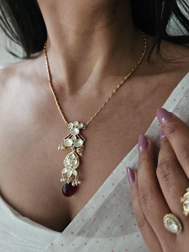 Manikya handcrafted necklace with earrings Thumbnail