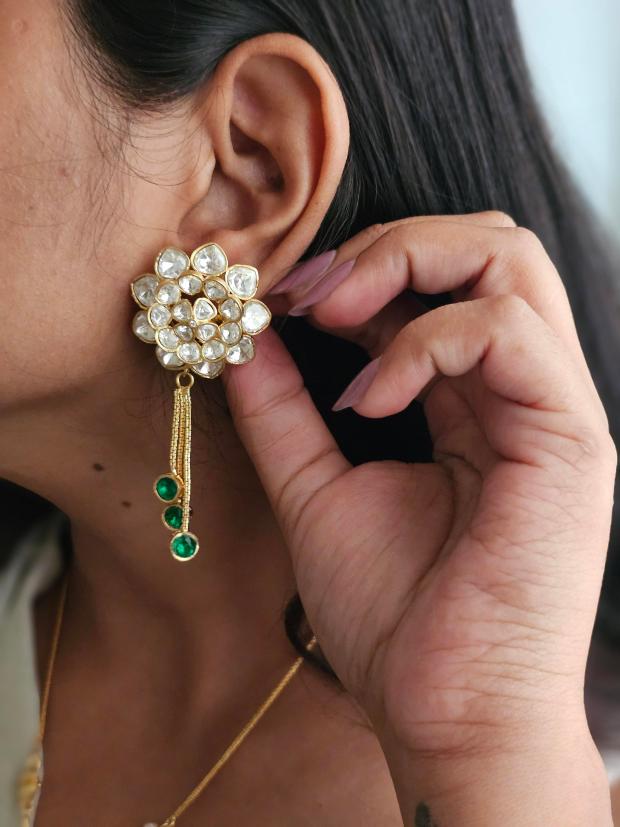 Namira handcrafted necklace with earrings Thumbnail