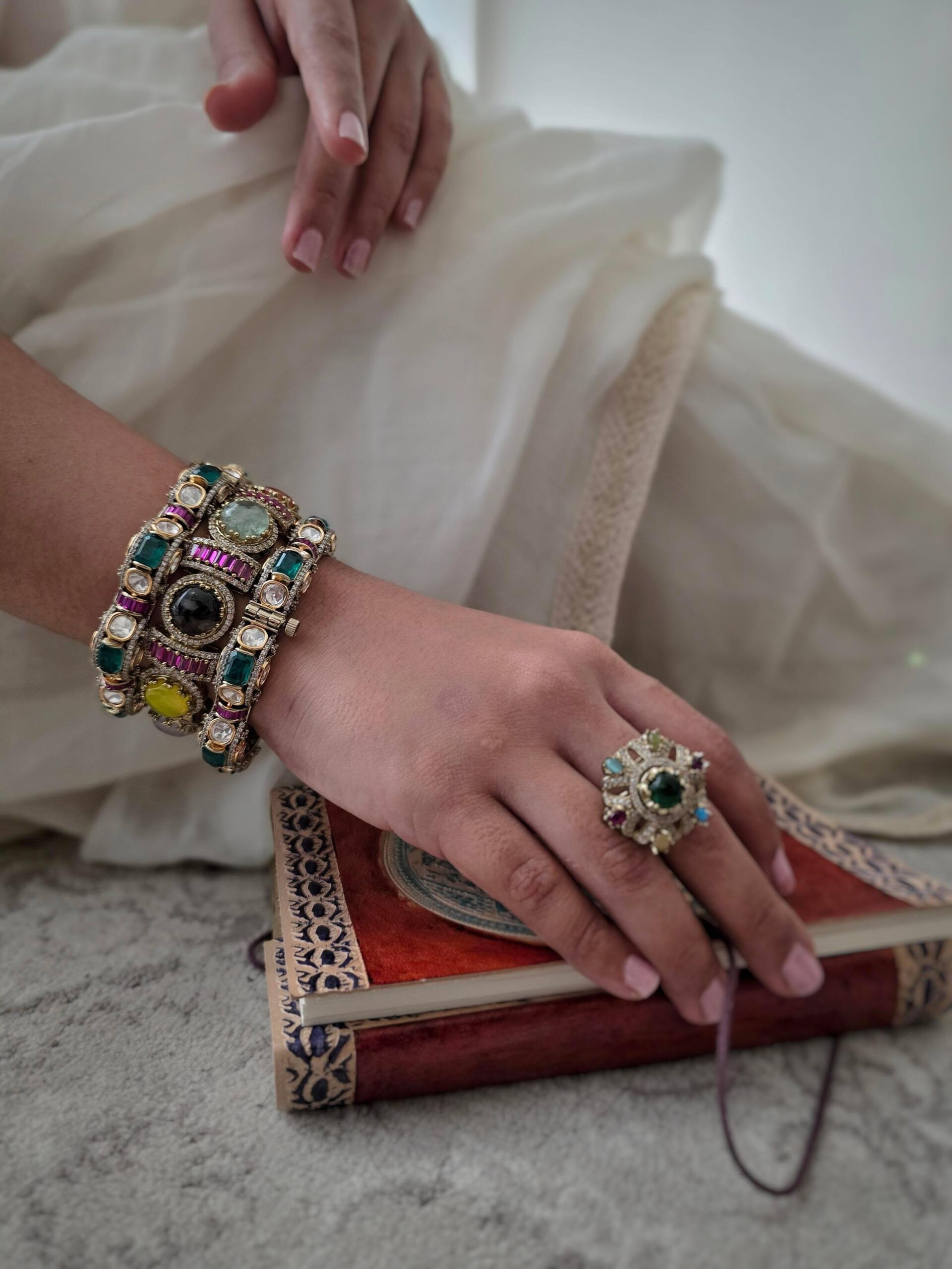 Sarsija quartz and polki bangles Thumbnail