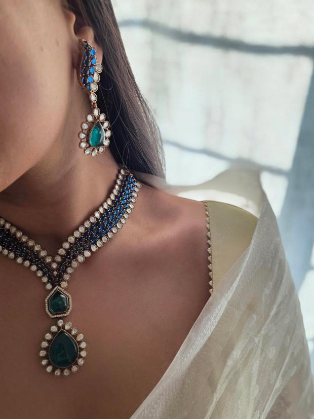 Manorama handcrafted necklace with earrings Thumbnail