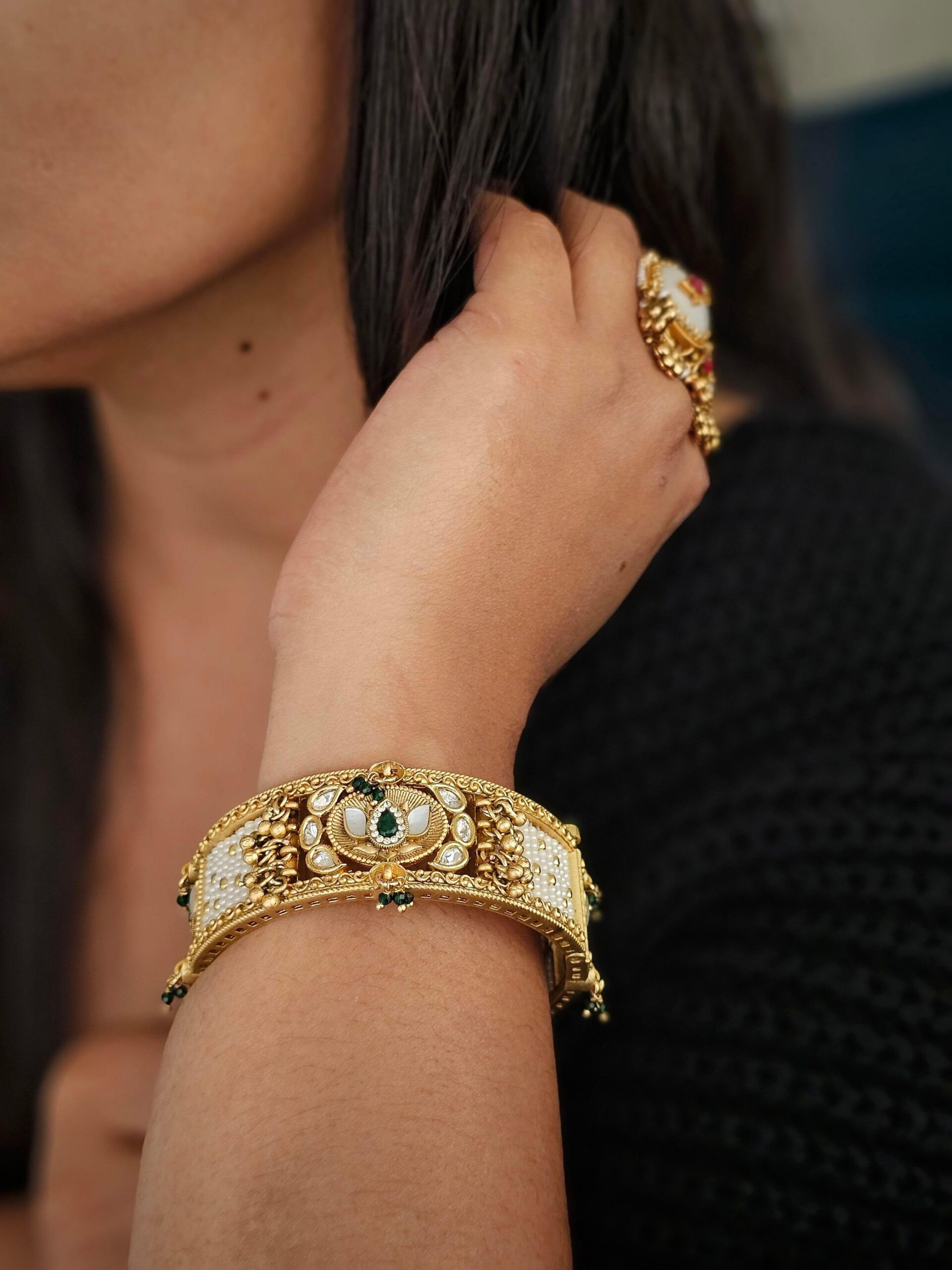 Harshlata pearl and polki bangle Thumbnail