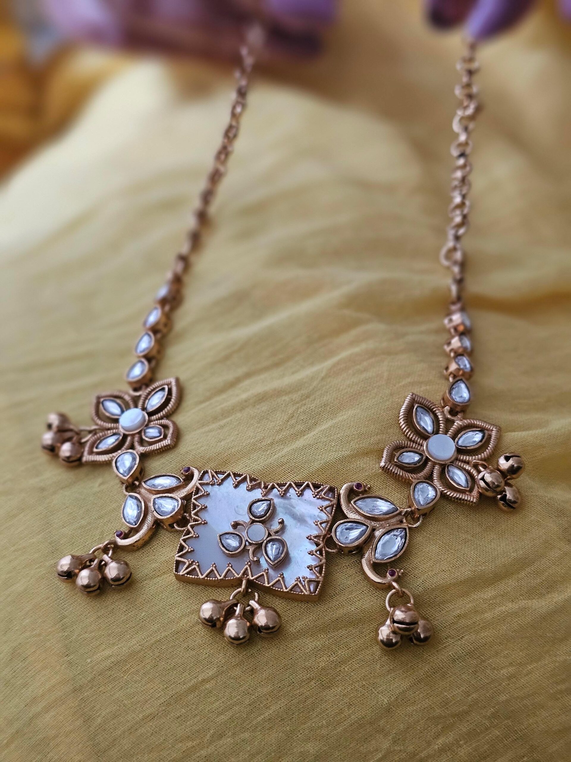 Aratrika handcrafted delicate choker Thumbnail