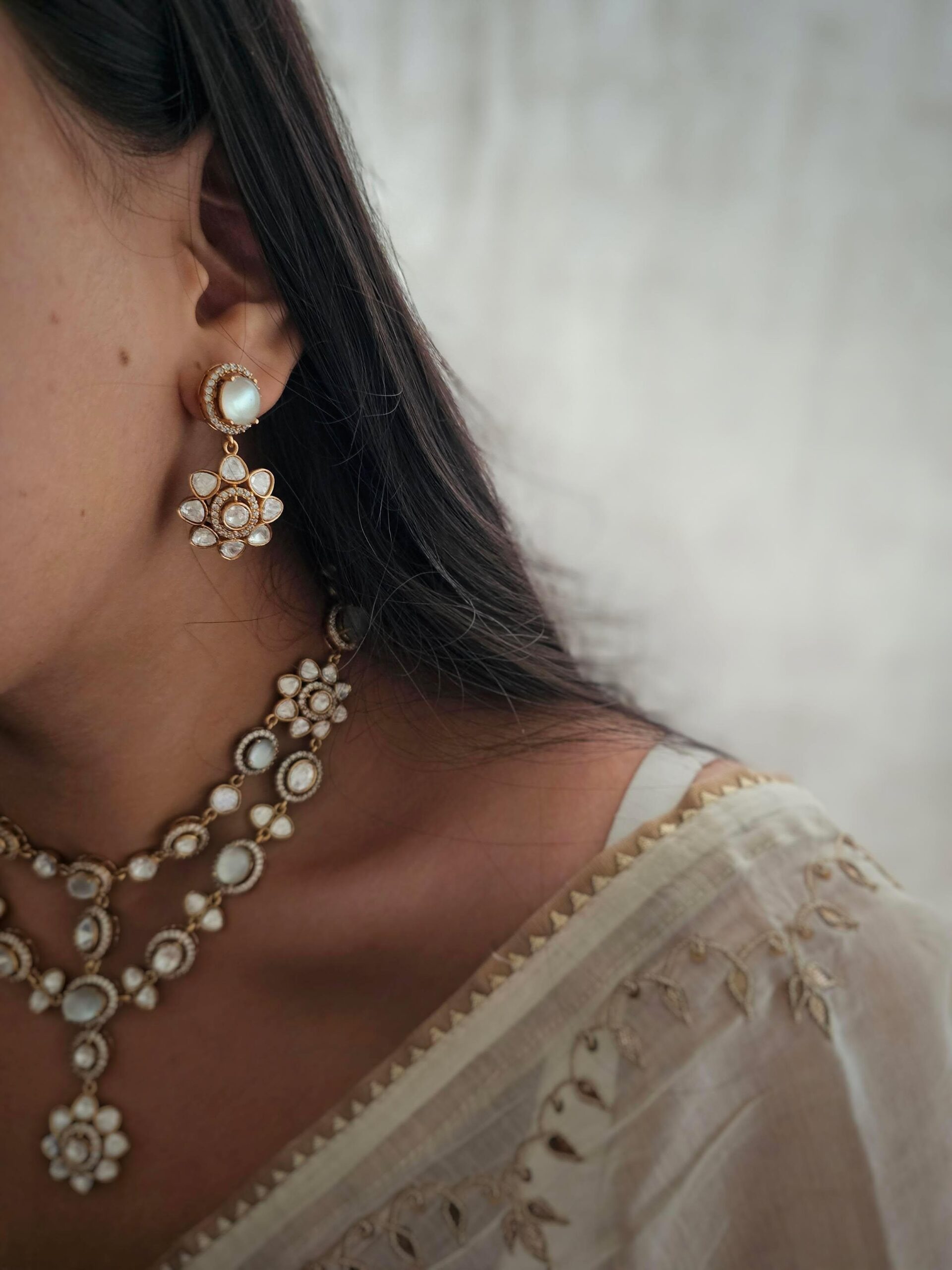 Hiya quartz and polki necklace Thumbnail