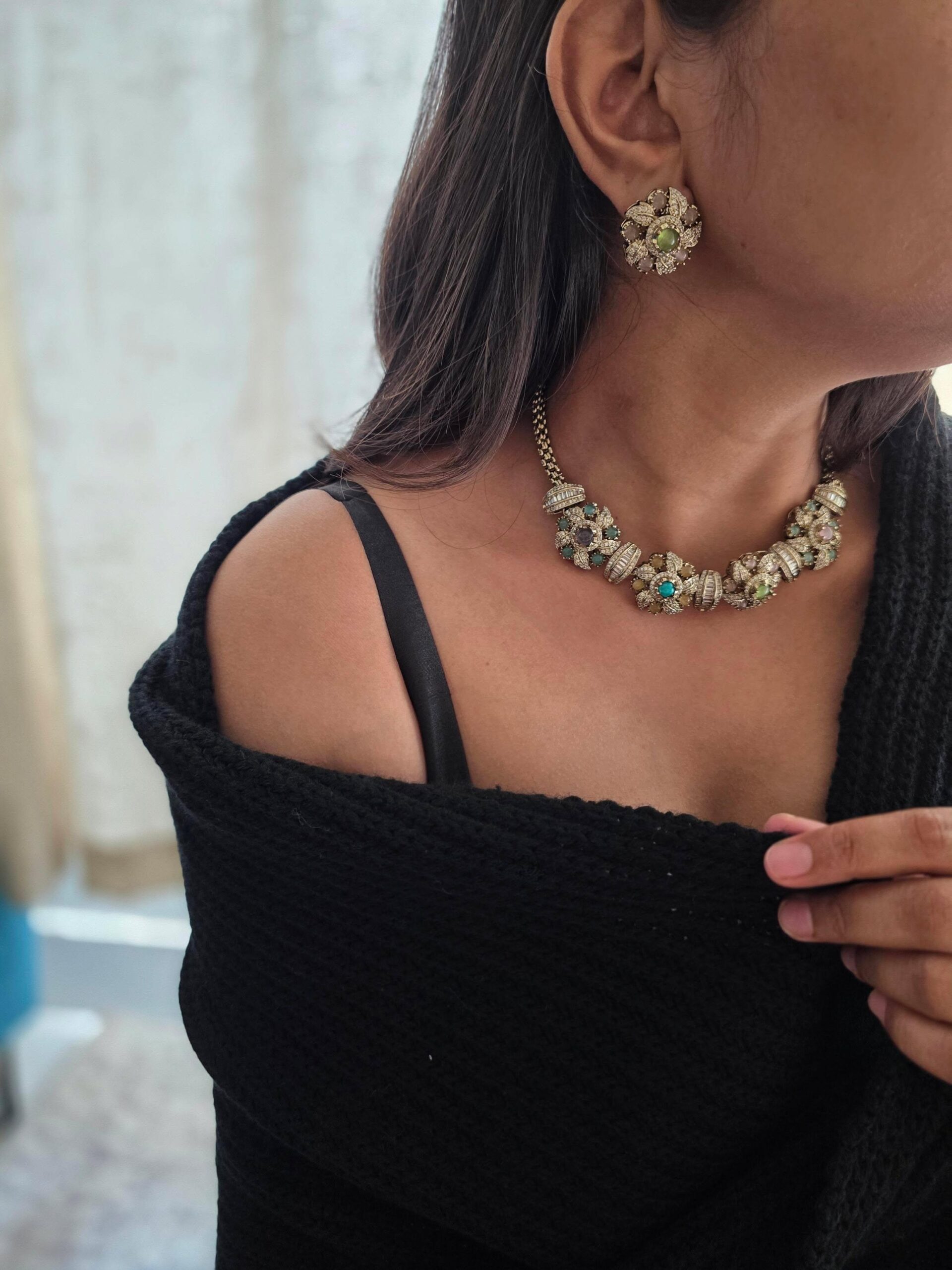 Eesha semi precious necklace Thumbnail