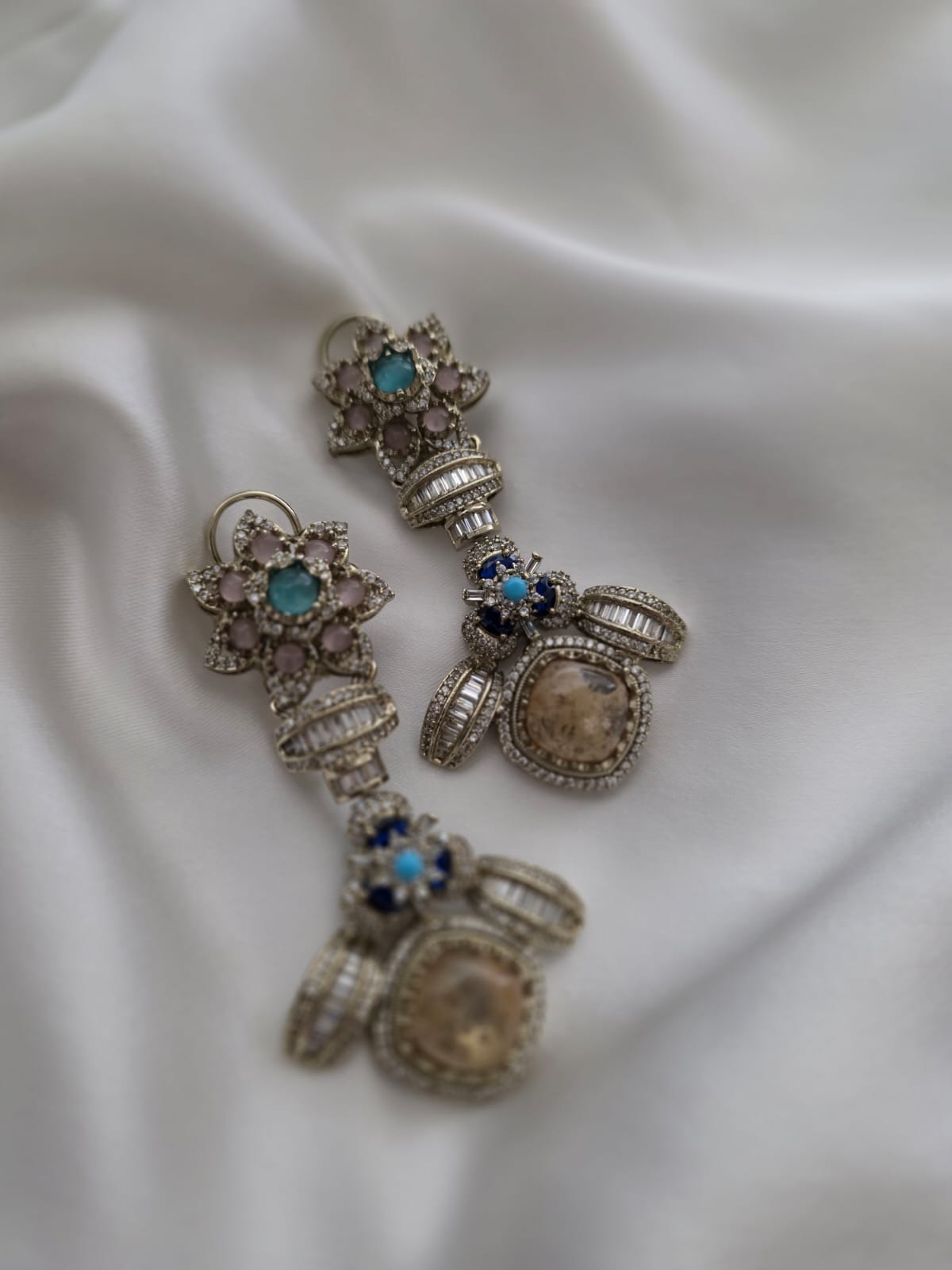 Nivedita quartz necklace Thumbnail