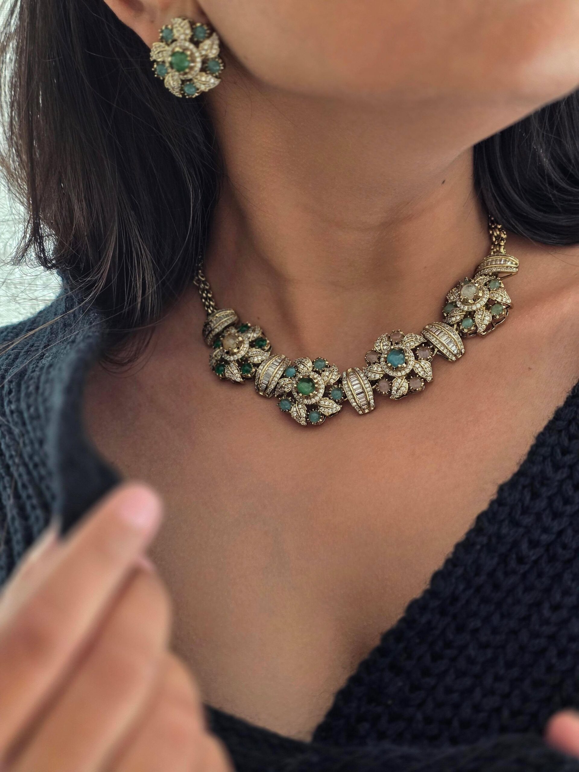 Eesha semi precious stones necklace Thumbnail