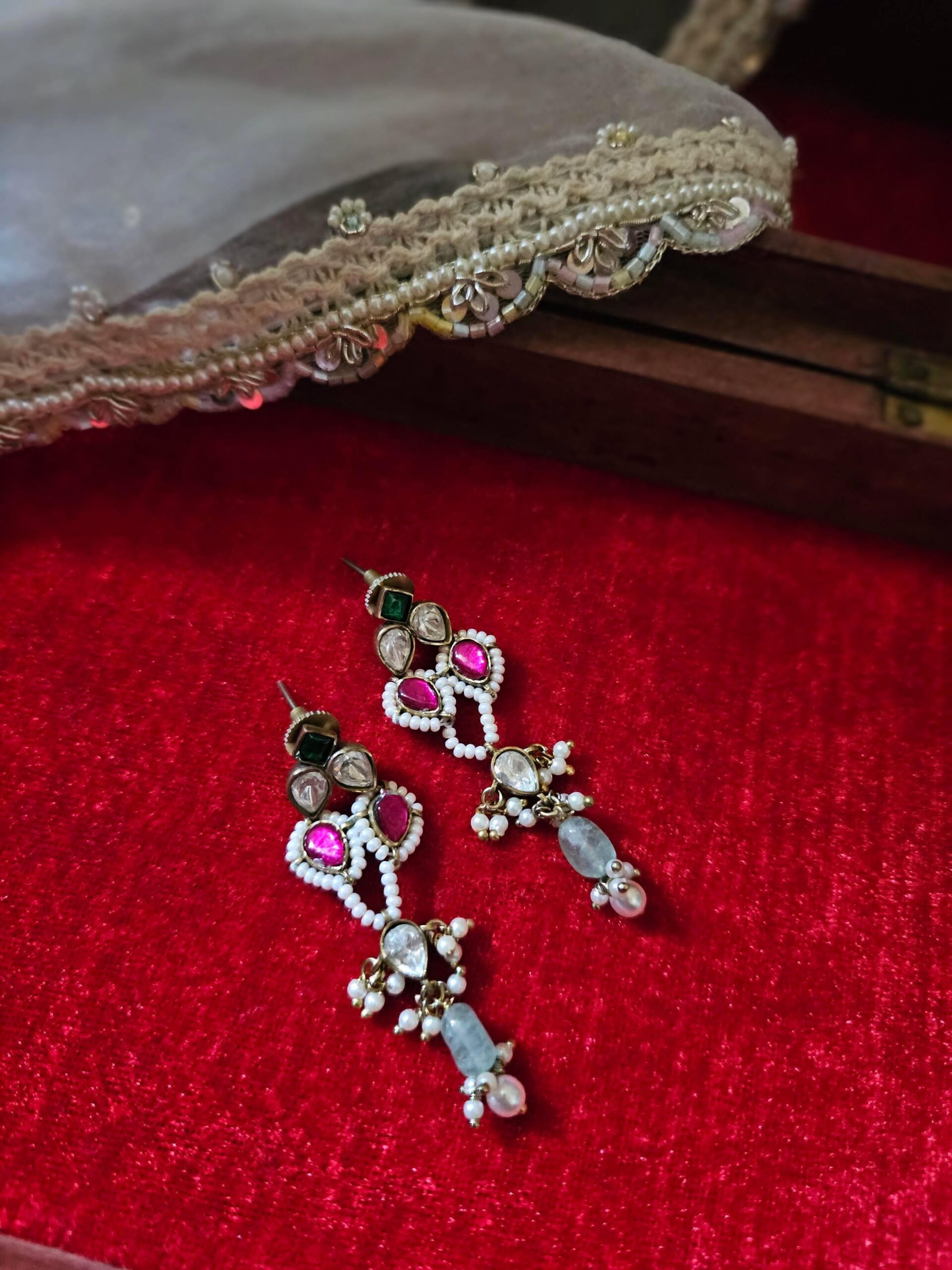 Vaisha pearl and polki necklace Thumbnail