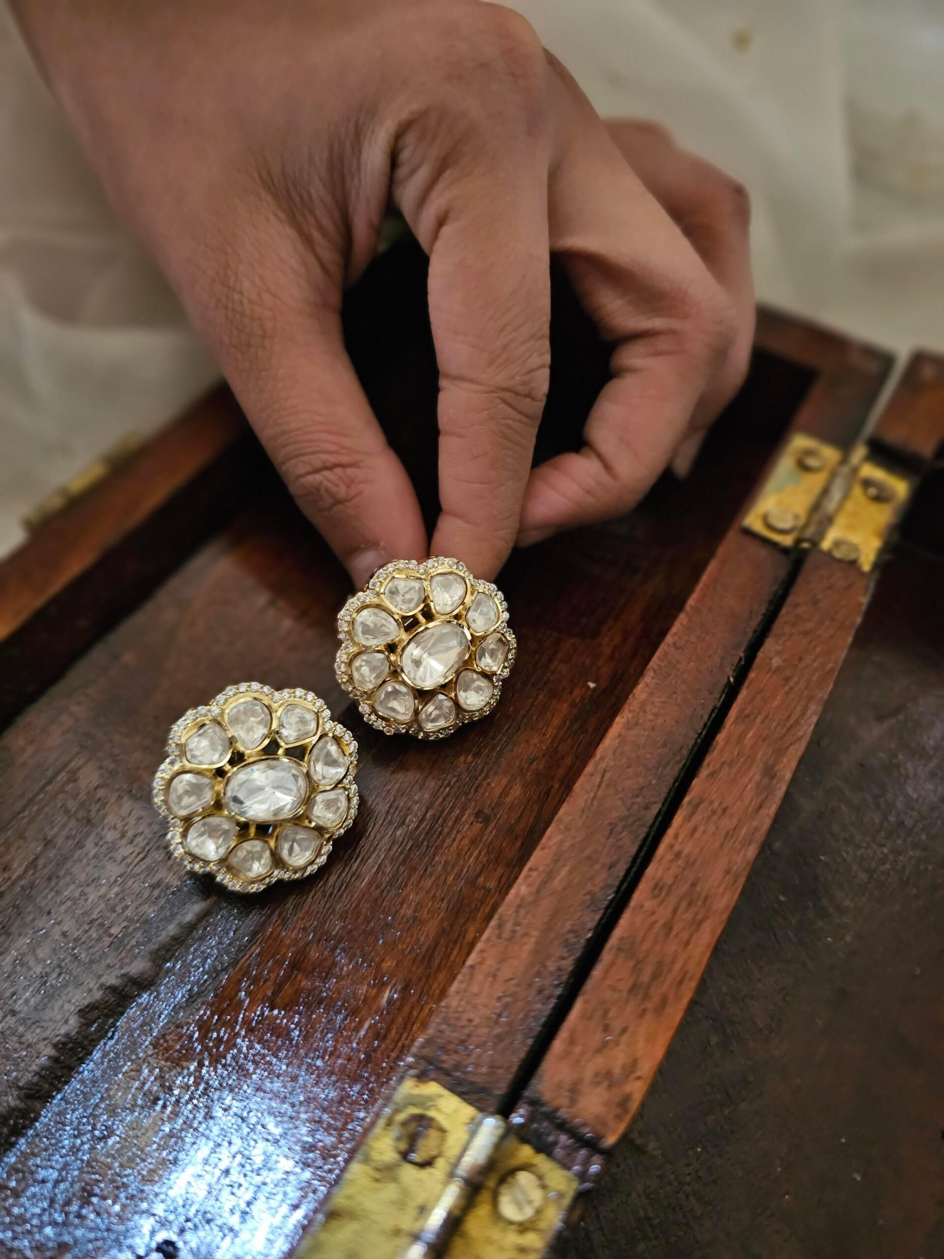 Syaahi pearl and polki choker Thumbnail