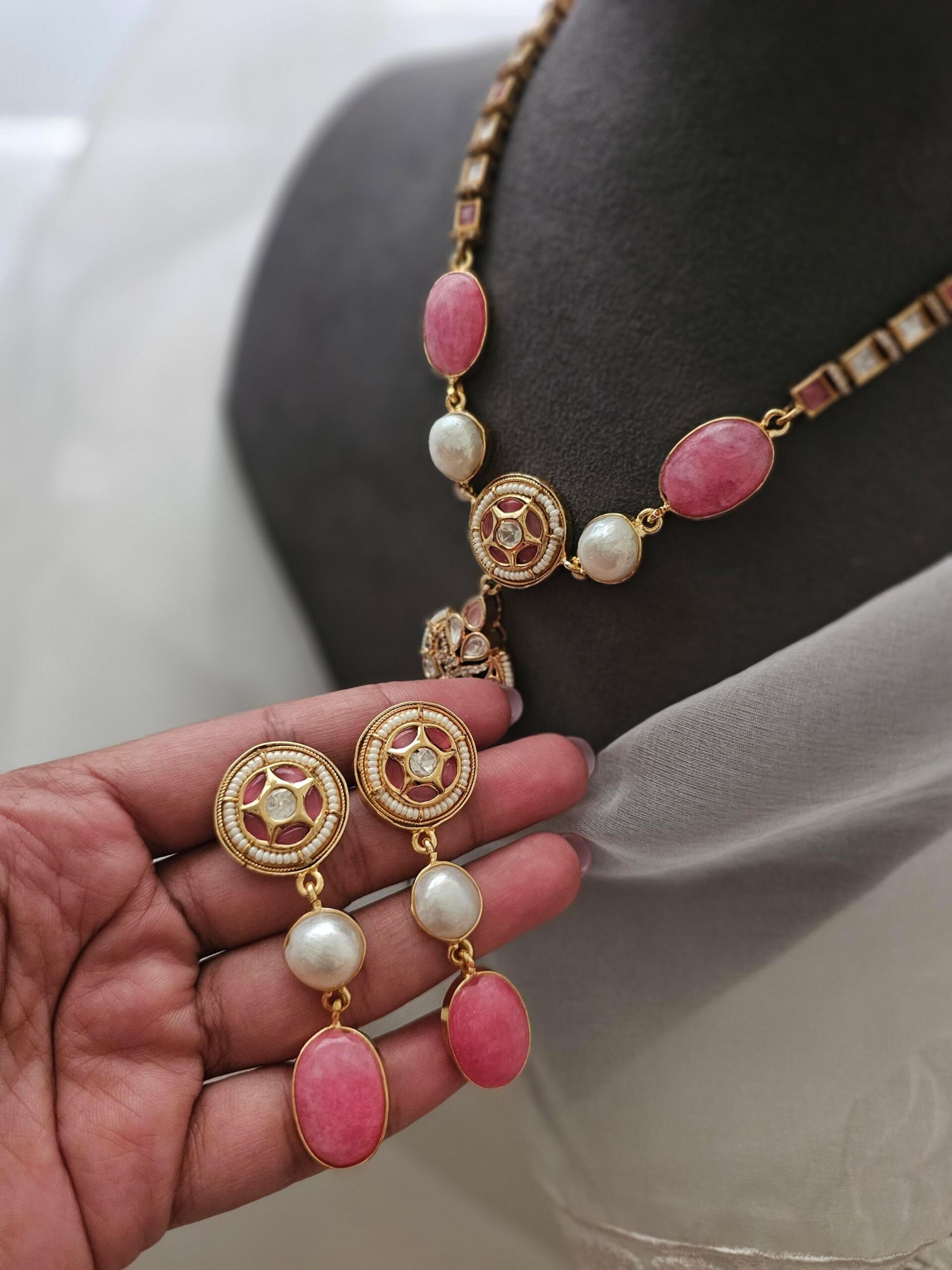 Nashra baroque necklace Thumbnail