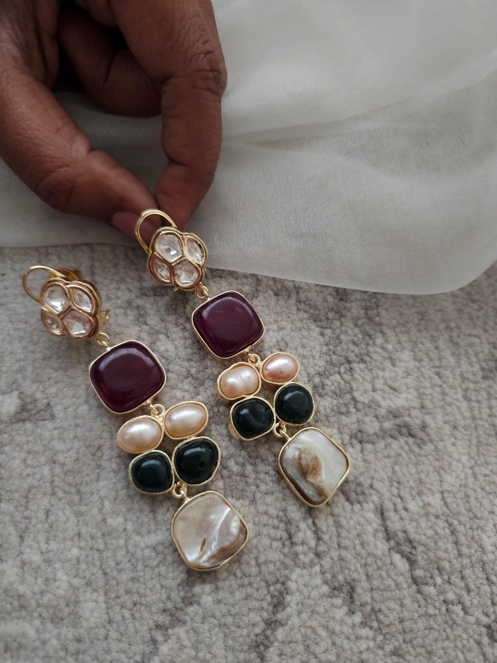 Harshla baroque and polki necklace Thumbnail