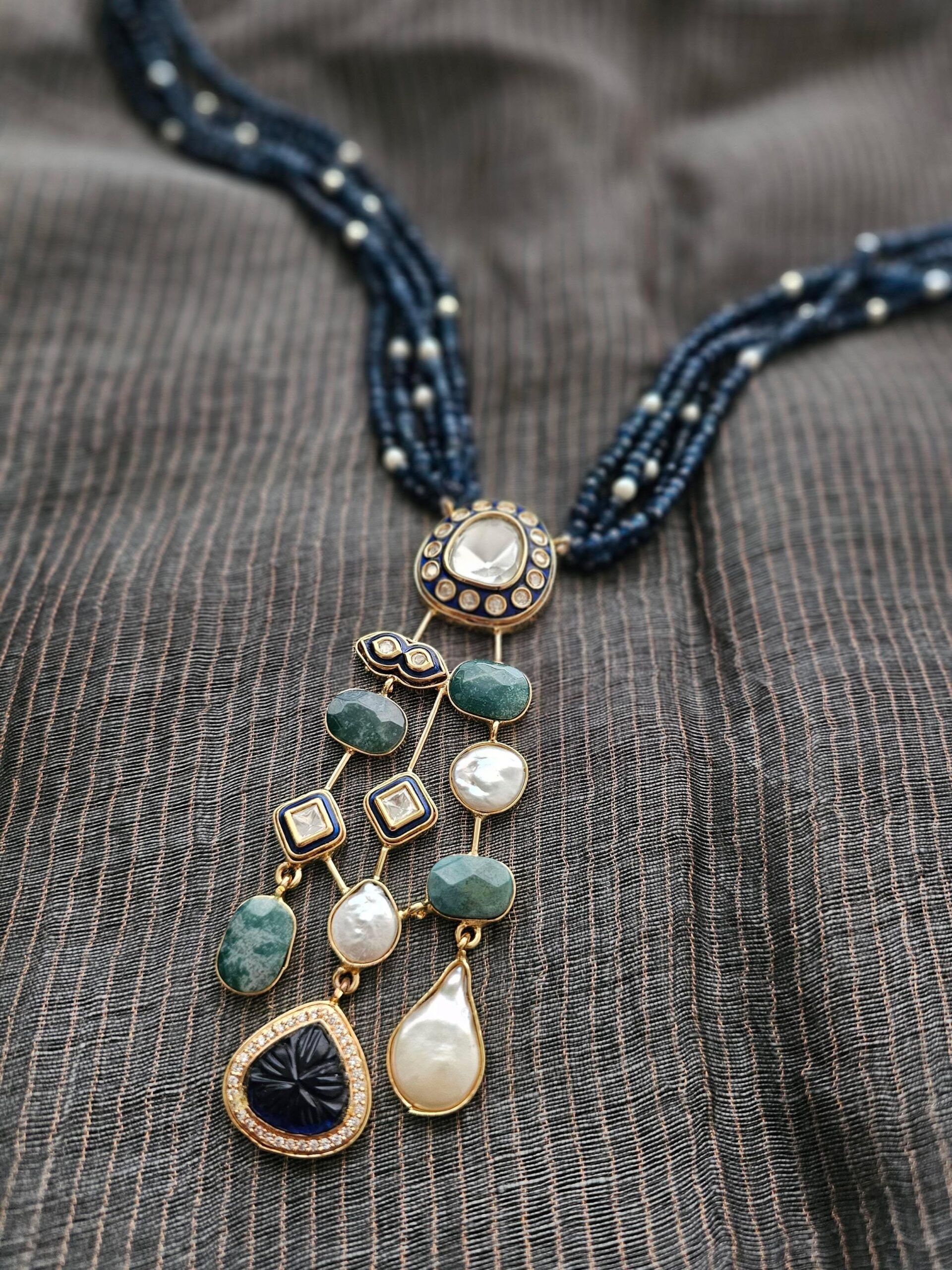 Veisha baroque and polki necklace Thumbnail