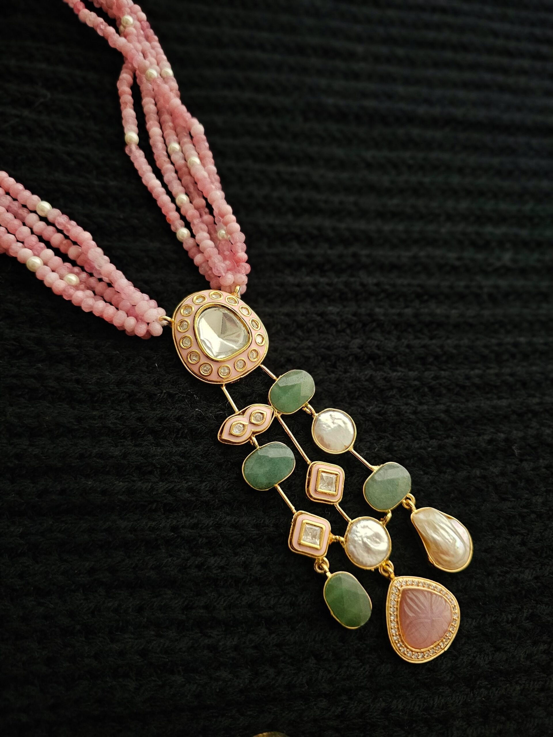 Veisha baroque and polki necklace Thumbnail