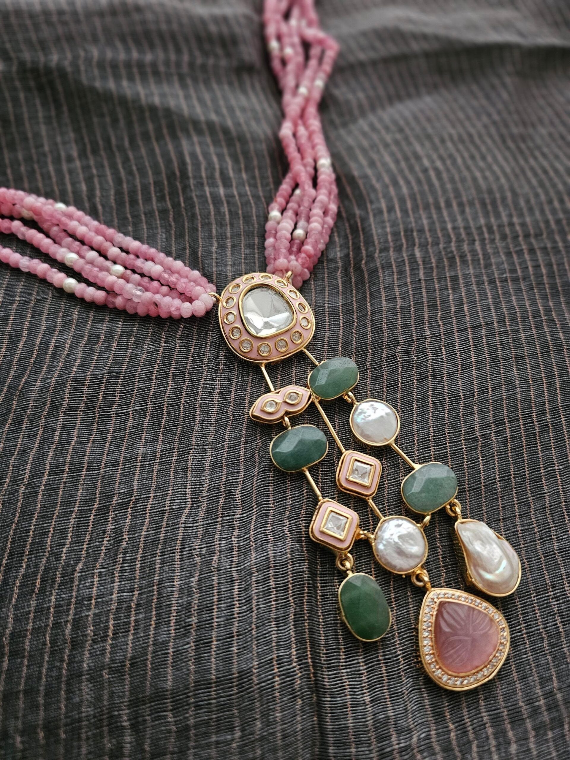 Veisha baroque and polki necklace Thumbnail