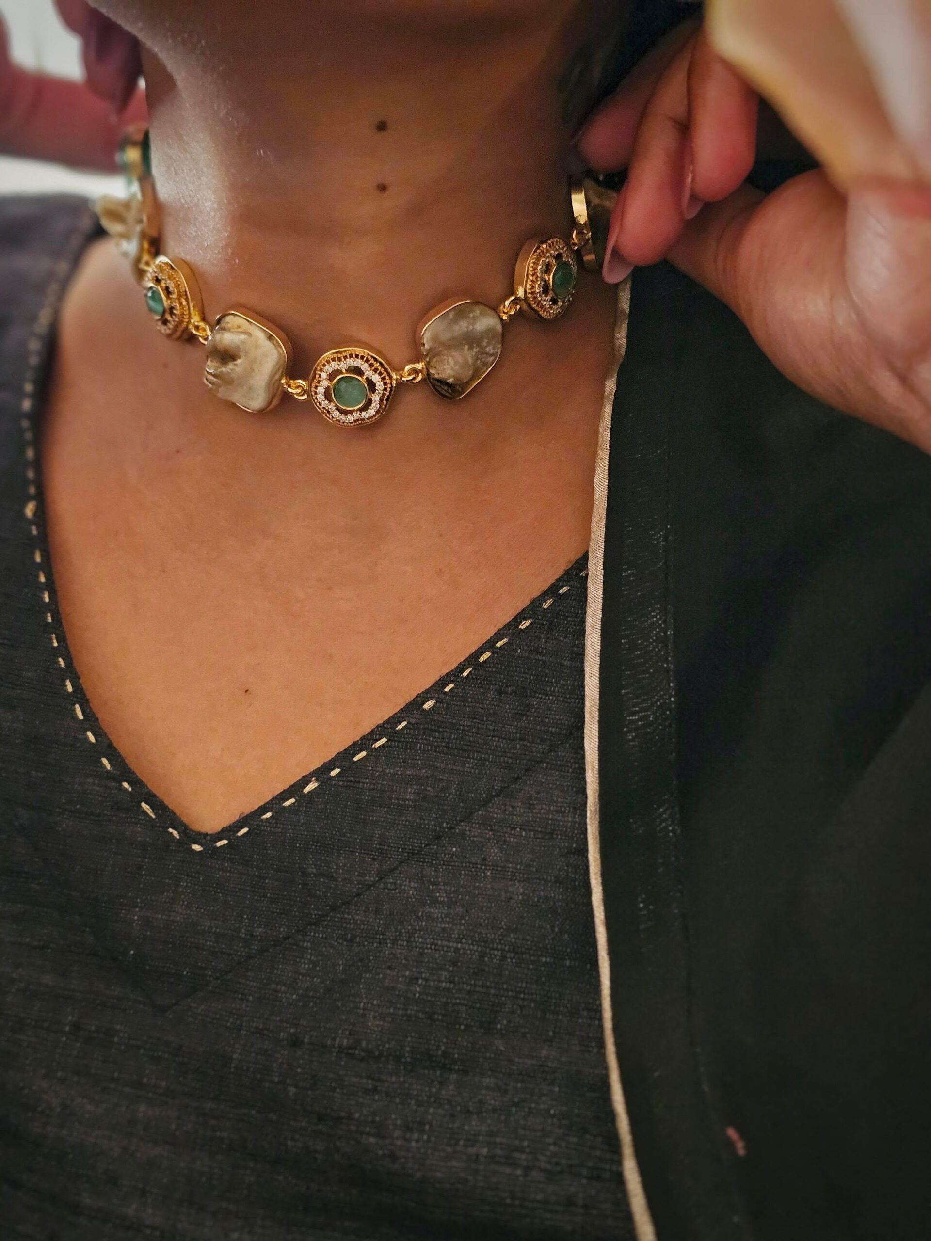 Arveen baroque and polki necklace8 Thumbnail